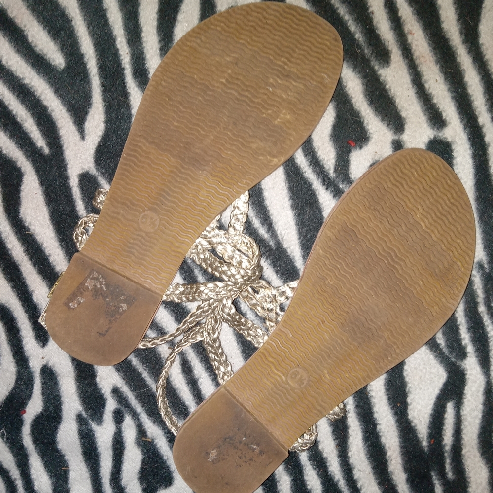 Sandals - Picture 2 of 3